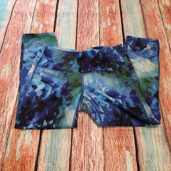 Watercolor Floral Print Capri Leggings Athleta XS - Picture 1 of 4